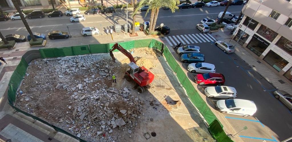 gasolinera en la Avd. Luis Suñer