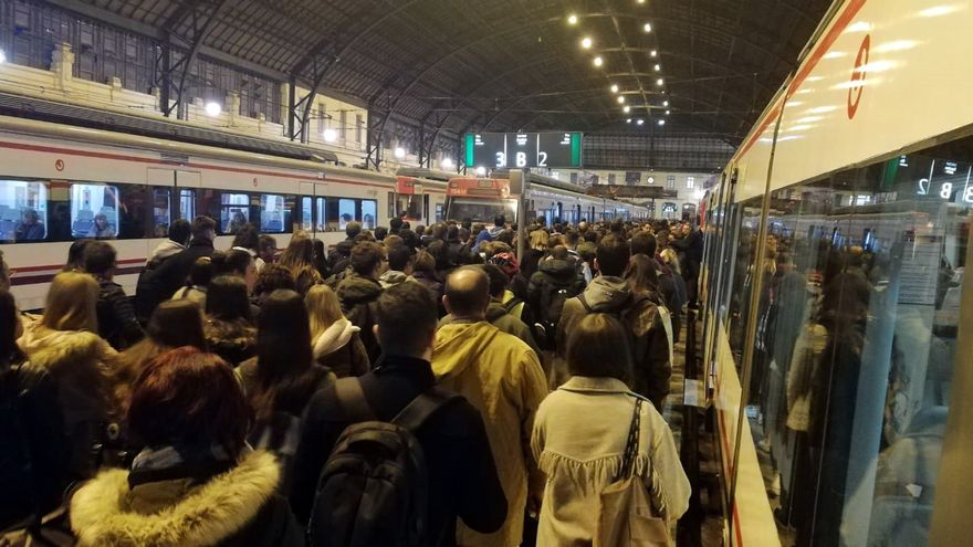 trenes cercania valencia